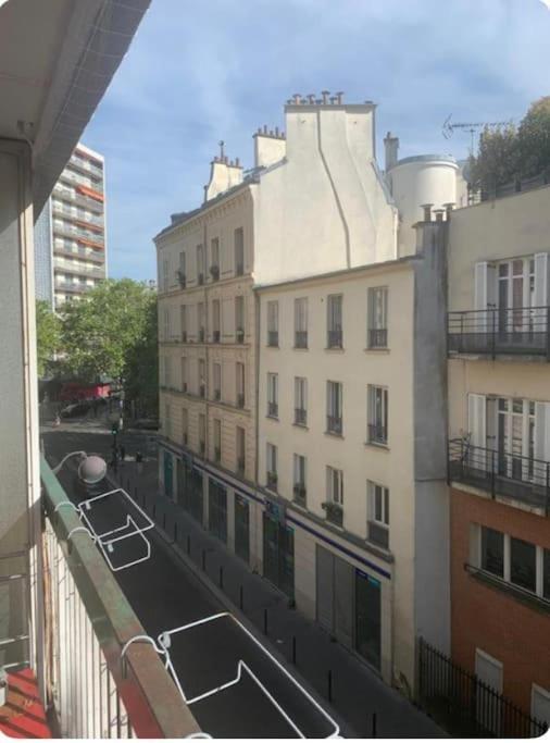 Charmant Studio Au Coeur De Paris Cosy Studio París Exterior foto